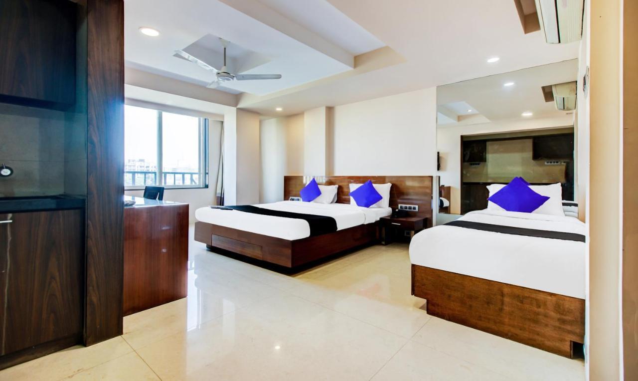 Hotel Imperial Residency Мумбаи Экстерьер фото