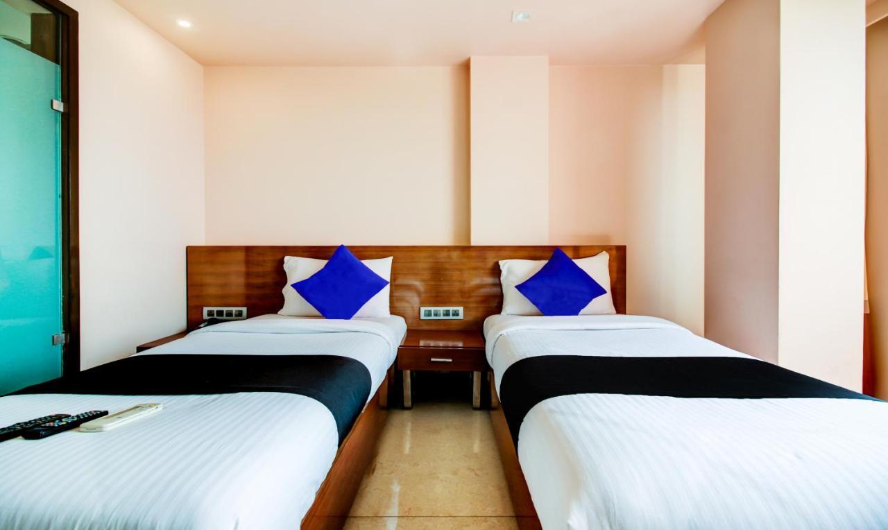 Hotel Imperial Residency Мумбаи Экстерьер фото